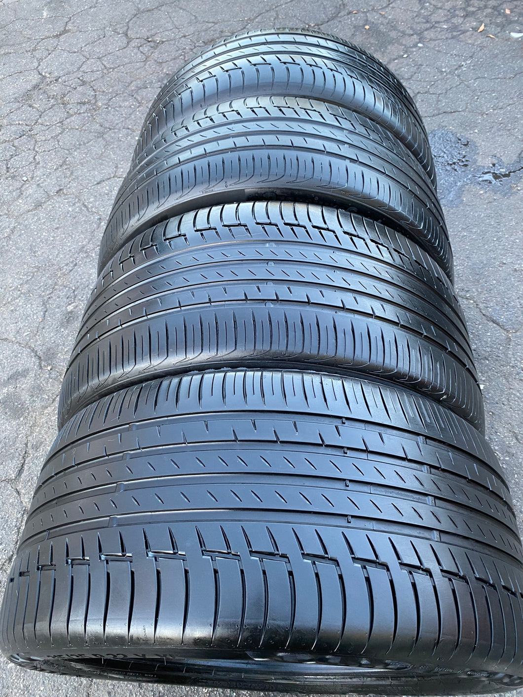 (4) Staggered 275-40-22 & 315-35-22 Continental Premium Contact 6Y XL SSR Run Flat For BMW w/80% Tread Life. Local Pickup Only.