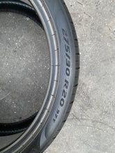 Load image into Gallery viewer, 4 275-30-20 97Y Pirelli P zero (Pz4)235-35-20 92Y T1 PNCS OEM Tesla 95%Life